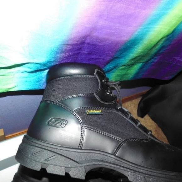 Skechers Black Men's Boots - Picture 6 of 6